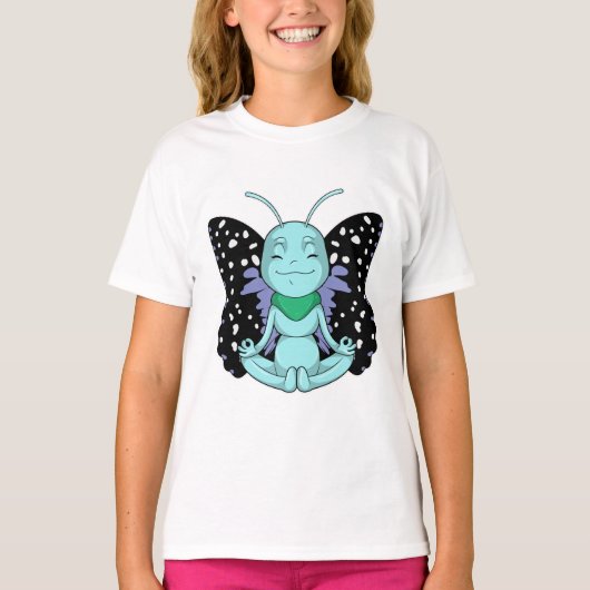ヨガのストレッチ脚で蝶 Tシャツ (正面)