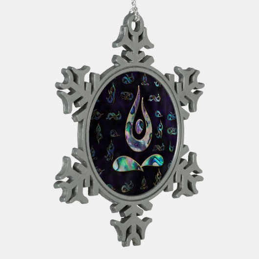 ヨガの姿勢の記号の金紫色のアワビパターン スノーフレークピューターオーナメント (左)