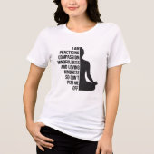ヨガの引用:思いやりと優しさを実践する トライブレンドTシャツ (正面)