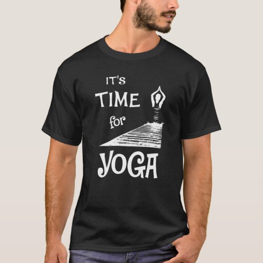 ヨガの時間だ 3 Tシャツ (正面)