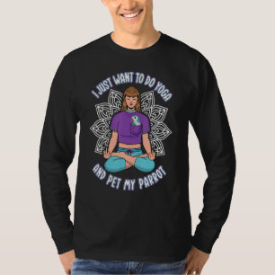 ヨガをしてオウムを飼うだけ ブルーモンクパラキート ク Tシャツ
