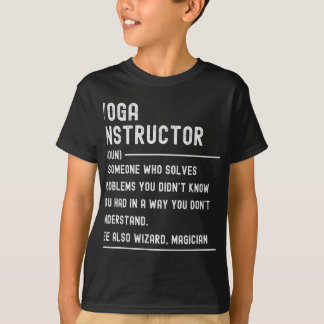 ヨガインストラクターの定義Tシャツ ジョークTシャツ Tシャツ