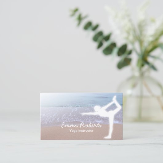 ヨガインストラクターエレガントモーニングビーチ 名刺 (スタンド正面)