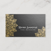 ヨガインストラクターブラック金ゴールドエンボスマンダラフローラ 名刺 (正面)