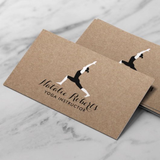 ヨガインストラクターミニマリストヨガポーズク素朴ラフト 名刺