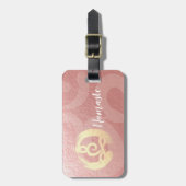 ヨガインストラクターライフコーチ瞑想ポーズゼンOM ラゲッジタグ (正面縦)