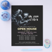 ヨガインストラクターロータスメディテーションポーズミ白熱［赤熱］光を放つスト チラシ (シングル)