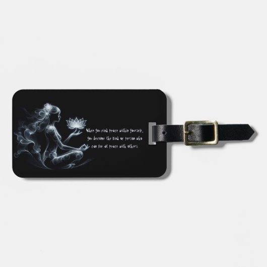 ヨガインストラクターロータスメディテーションポーズミ白熱［赤熱］光を放つスト ラゲッジタグ (正面横)