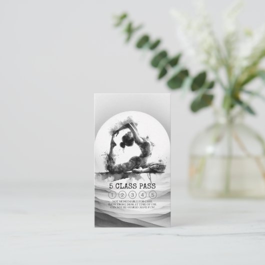 ヨガインストラクター一本足キングポーズ5クラスパス ロイヤリティカード (スタンド正面)