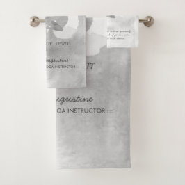 ヨガインストラクター瞑想ツリーポーズオムサイン引用文 バスタオルセット