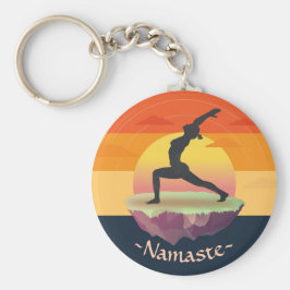 ヨガインストラクター瞑想ポーズサン飛んでいるアイランド キーホルダー