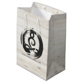 ヨガインストラクター瞑想ポーズヒーラー禅シンボル ミディアムペーパーバッグ (裏面アングル)