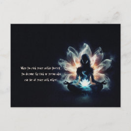 ヨガインストラクター瞑想ポーズミ白熱［赤熱］光を放つストロータス ポストカード