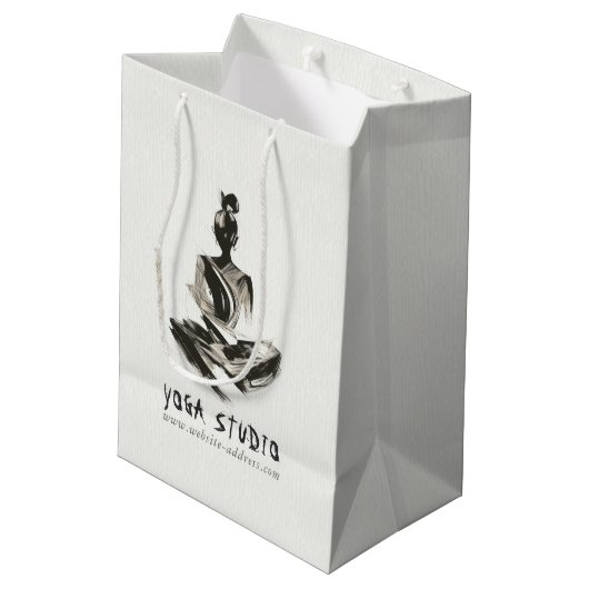 ヨガインストラクター蓮の瞑想ポーズブラシストローク ミディアムペーパーバッグ (裏面アングル)