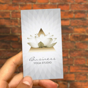 ヨガインストラクター金ゴールドLotus Logo Geometric 名刺