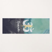 ヨガインストラクター 瞑想 ツリー ポストゥア オーム シンボル ヨガマット (正面(横))