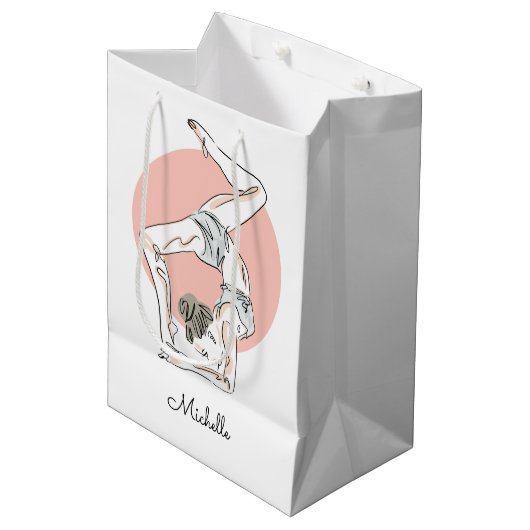 ヨガウマン名前をカスタムする抱き枕 ミディアムペーパーバッグ (正面アングル)
