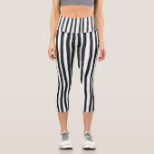 ヨガカプリブラック&ホワイト垂直ストライプ カプリレギンス (正面)
