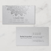 ヨガクラスパスホワイトシルバーエンボスマンダラフローラ ロイヤリティカード (正面/裏面)