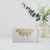 ヨガクラスパスホワイト金ゴールドエンボス曼荼羅フローラ ロイヤリティカード (スタンド正面)