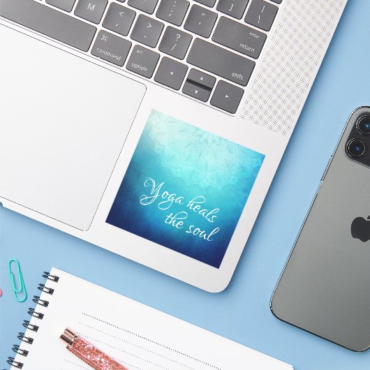 ヨガサウルとブルー文字 シール (ノートパソコンとiPhone)