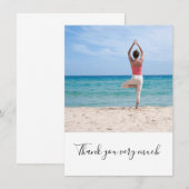 ヨガサンキューカード | ヨガでポーズをとる女性 サンキューカード (正面/裏面)