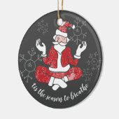 ヨガサンタを吸う季節パーソナライズされた セラミックオーナメント (左)