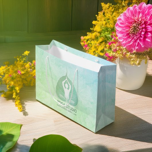 ヨガスタジオインストラクター瞑想ポーズボディリーフ ラージペーパーバッグ