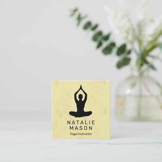 ヨガポーズ |黄色のテクスチャ スクエア名刺 (スタンド正面)