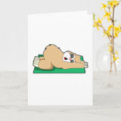 ヨガマットの上でヨガをするときにサボる カード (黄色い花)