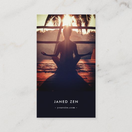 ヨガモダンインストラクターウェルネスモノグラムQr 名刺 (正面)