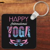 ヨガ国際的デー キーホルダー (裏面)