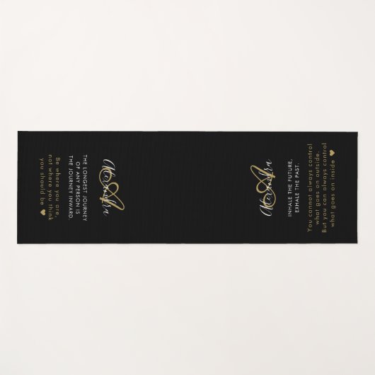 ヨガ引用文スクリプトブラック金ゴールドエレガントモノグラムYog ヨガマット (正面(横))