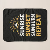 ヨガ愛好家 | Yoga Sunrise Sunset Sunburn Repeat シェルパブランケット (正面(横))