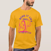 ヨガ猫Tシャツ:2025年のデザインのように曲げおもしろい Tシャツ (正面)