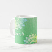 ヨガ瞑想インストラクターグリーンゴールドフォイルマンダラ コーヒーマグカップ (正面左)