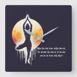 ヨガ瞑想インストラクターツリーポーズフルムーン スクエア壁時計