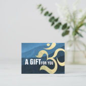 ヨガ瞑想インストラクターブルーと金ゴールドOMシンボル 割引カード (スタンド正面)