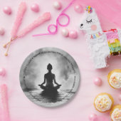 ヨガ瞑想インストラクターロータスポーズイ絵画ンク ペーパープレート (パーティー)