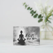 ヨガ瞑想インストラクターロータスポーズイ絵画ンク 割引カード (スタンド正面)