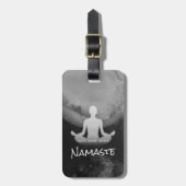 ヨガ瞑想インストラクター スカハサナ ポーズ ゼン サイン ラゲッジタグ (正面縦)