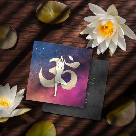 ヨガ瞑想ポーズ金ゴールドOMシンボル銀河系星雲 スクエア名刺