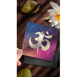 ヨガ瞑想ポーズ金ゴールドOMシンボル銀河系星雲 スクエア名刺