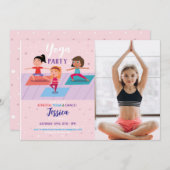ヨガ誕生日パーティーガールズストレッチタンブル写真 招待状 (正面/裏面)