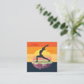 ヨガ講師 瞑想 ポーズ 太陽 飛ぶ島 スクエア名刺 (スタンド正面)