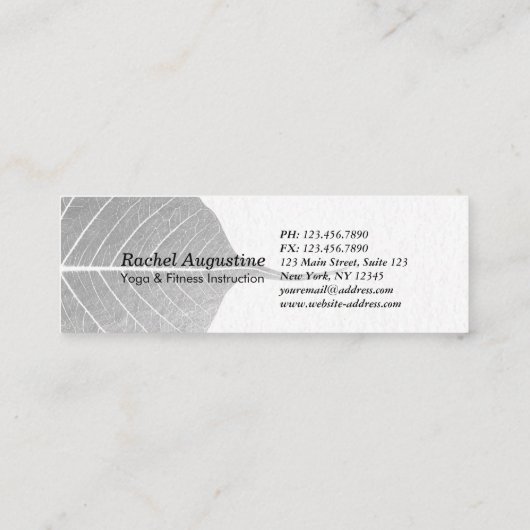 ヨガ霊気インストラクター一本足キングピジョンポーズ スキニー名刺 (裏面)