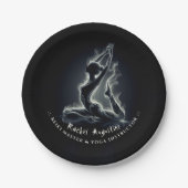 ヨガ霊気インストラクター一本足キングピジョンポーズ ペーパープレート (正面)