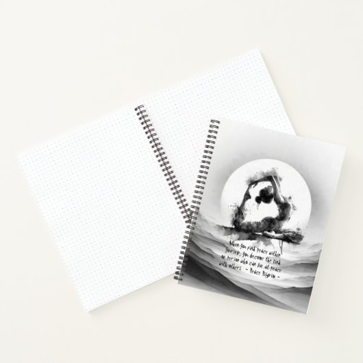 ヨガ霊気一本足キングピジョンポーズウォーター色 ノートブック (内部)