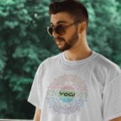 ヨギカラフルチャクラヨガメディテーションレインボー Tシャツ