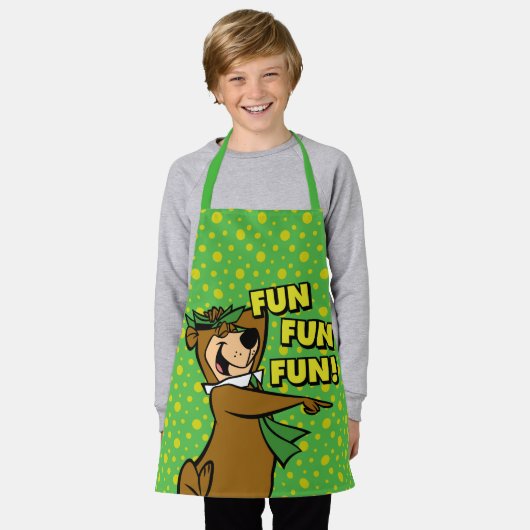 ヨギベアおもしろいおもしろいおもしろい エプロン (着用した状態)